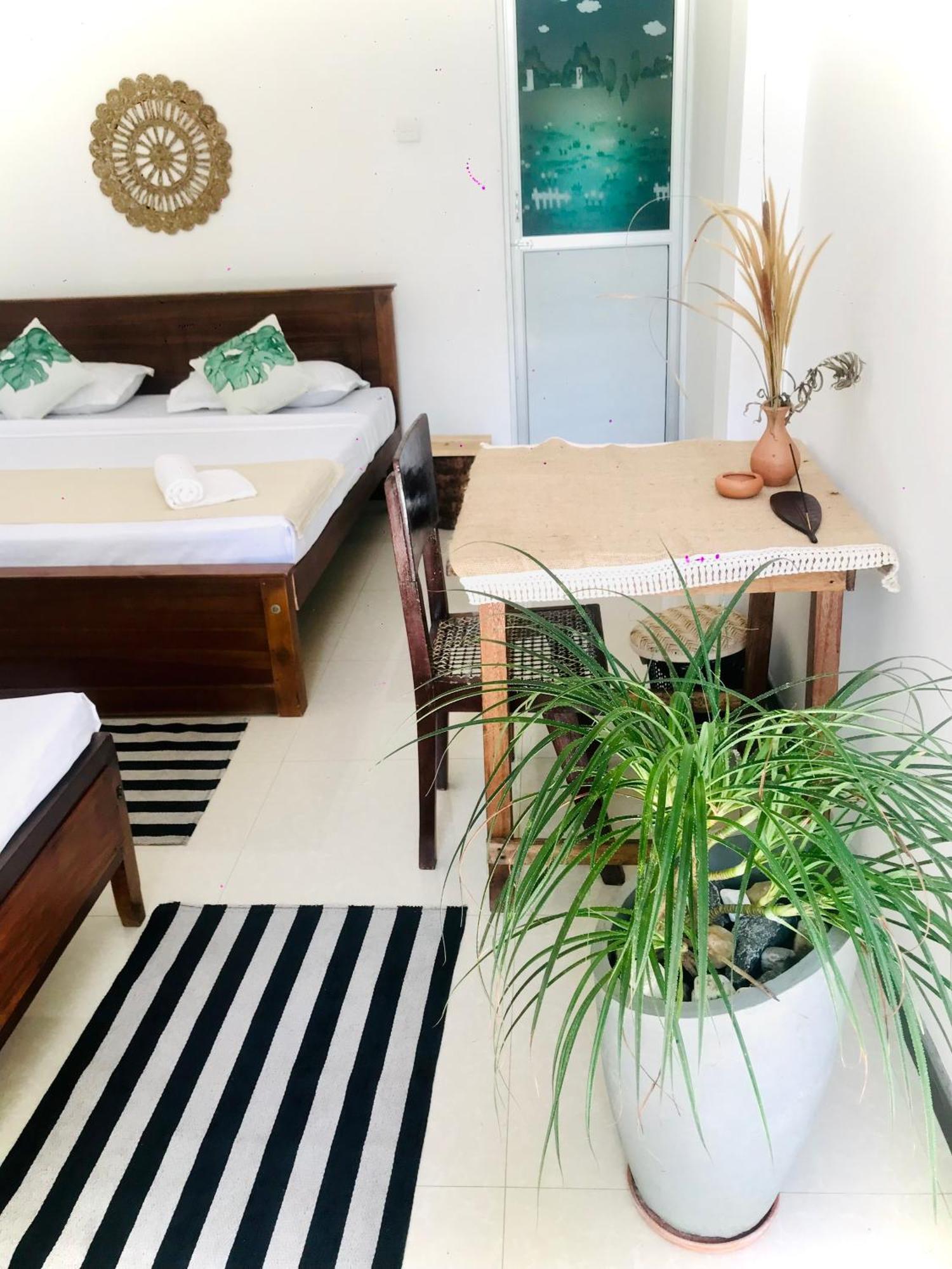 Hotel Bananas Mirissa Zewnętrze zdjęcie